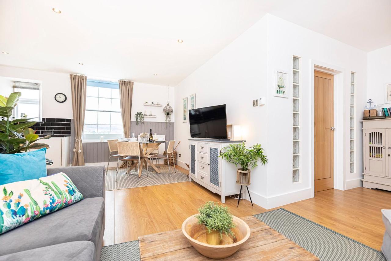 Little Gem Apartment สวาเนจ ภายนอก รูปภาพ